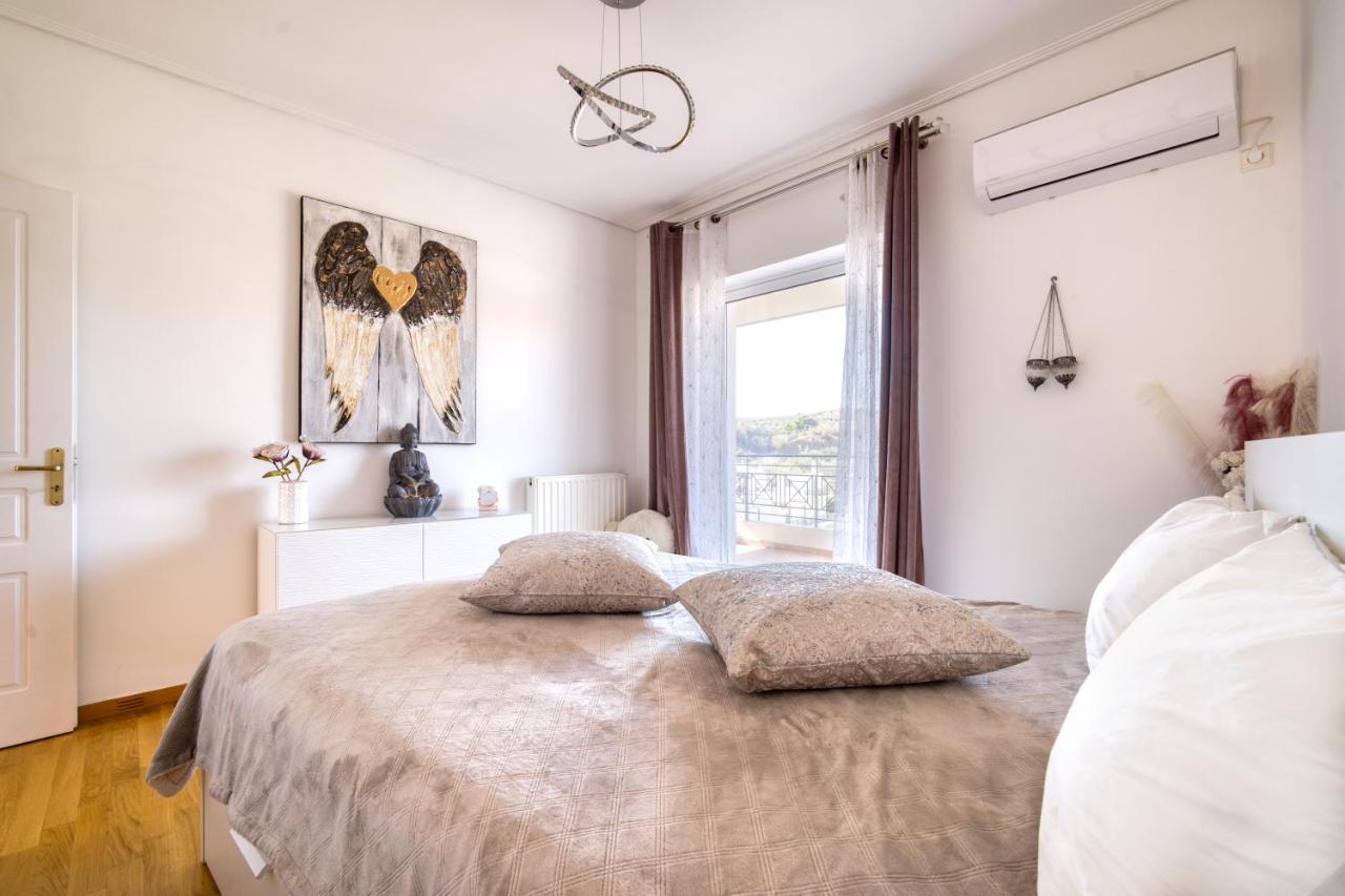 Sea & Mountain Apartment Close To Port And City Lávrion Esterno foto