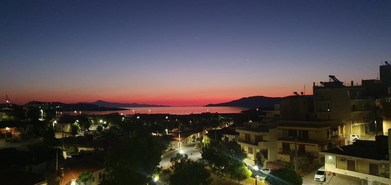 Sea & Mountain Apartment Close To Port And City Lávrion Esterno foto