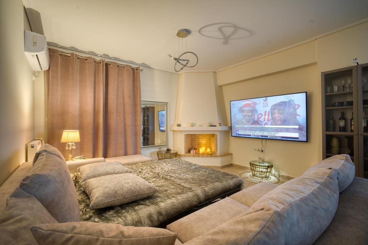 Sea & Mountain Apartment Close To Port And City Lávrion Esterno foto