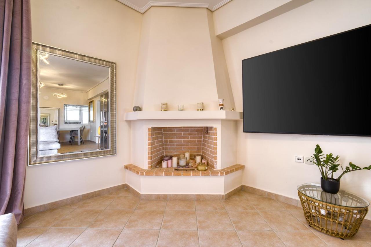 Sea & Mountain Apartment Close To Port And City Lávrion Esterno foto