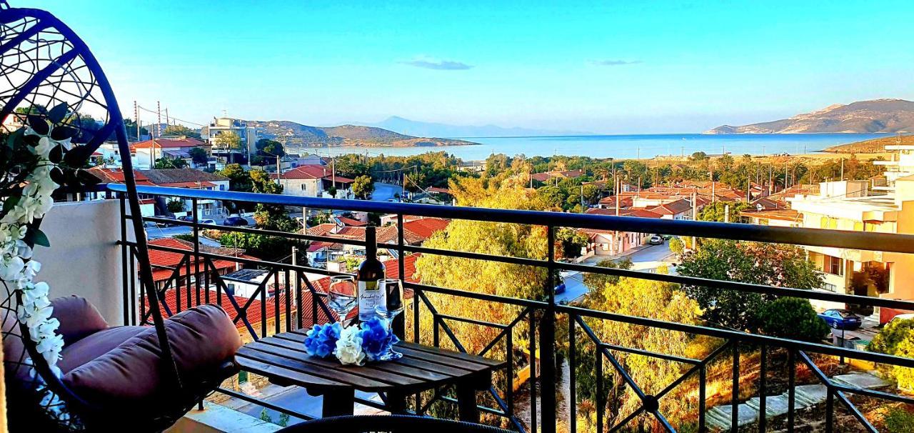 Sea & Mountain Apartment Close To Port And City Lávrion Esterno foto